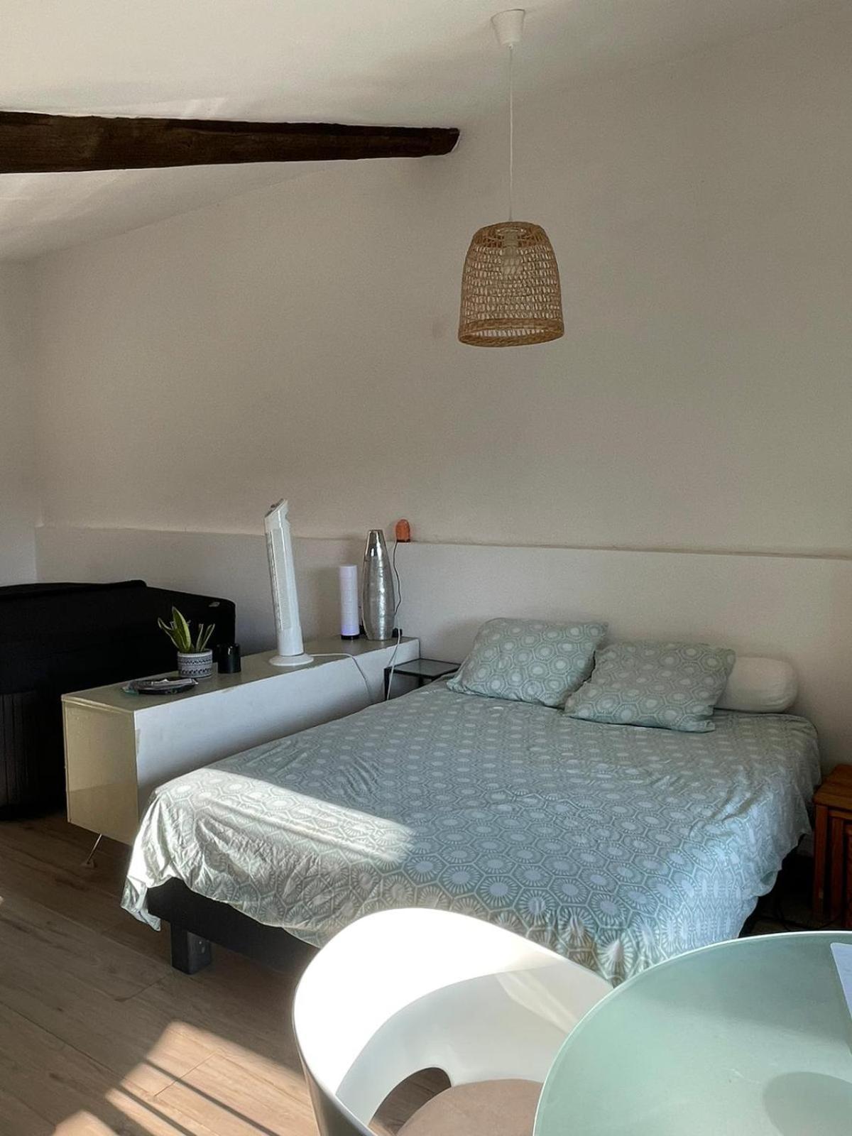 Les Prairies Mas Roux Guest House Raphele Room photo