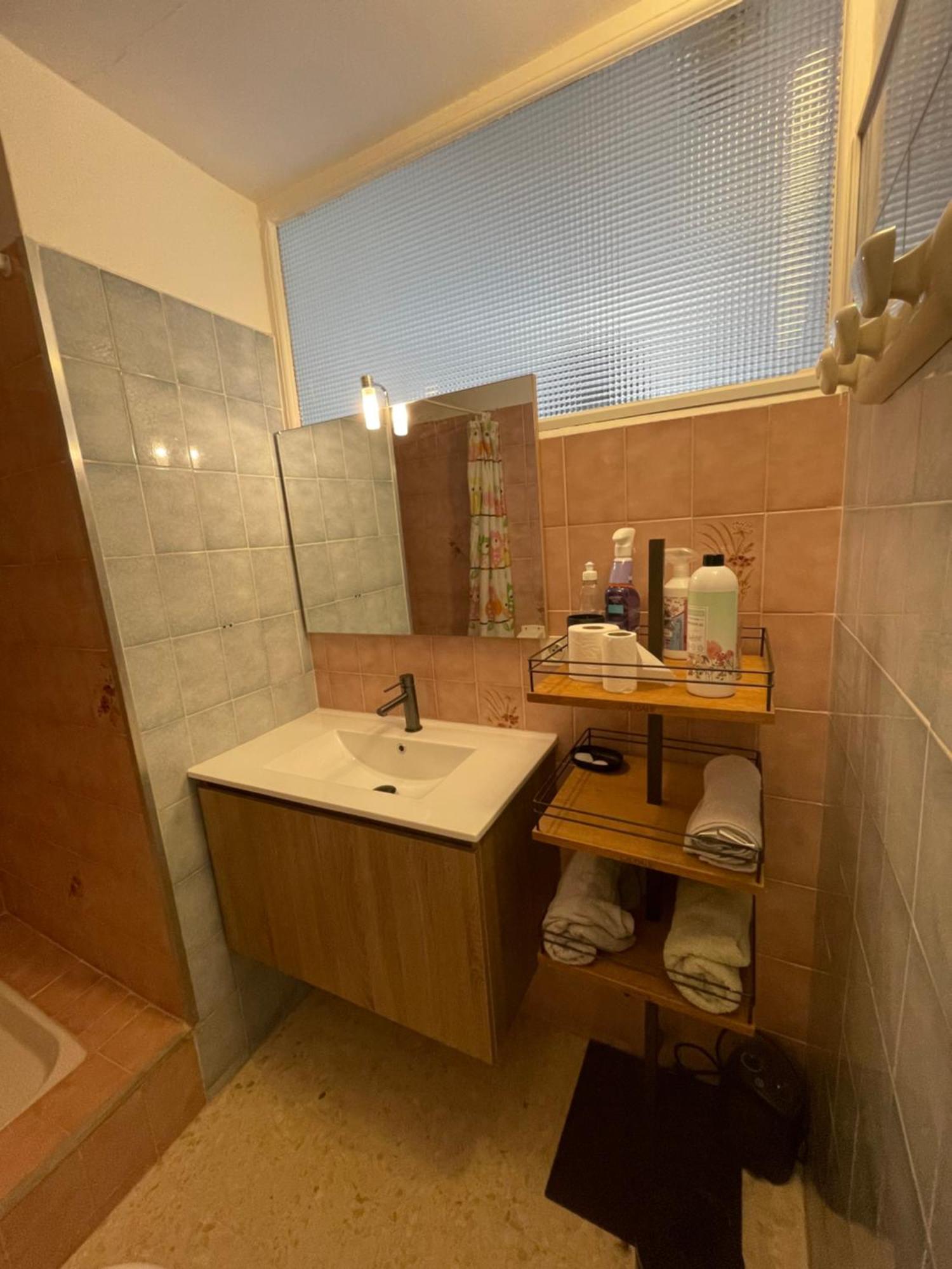 Les Prairies Mas Roux Guest House Raphele Room photo